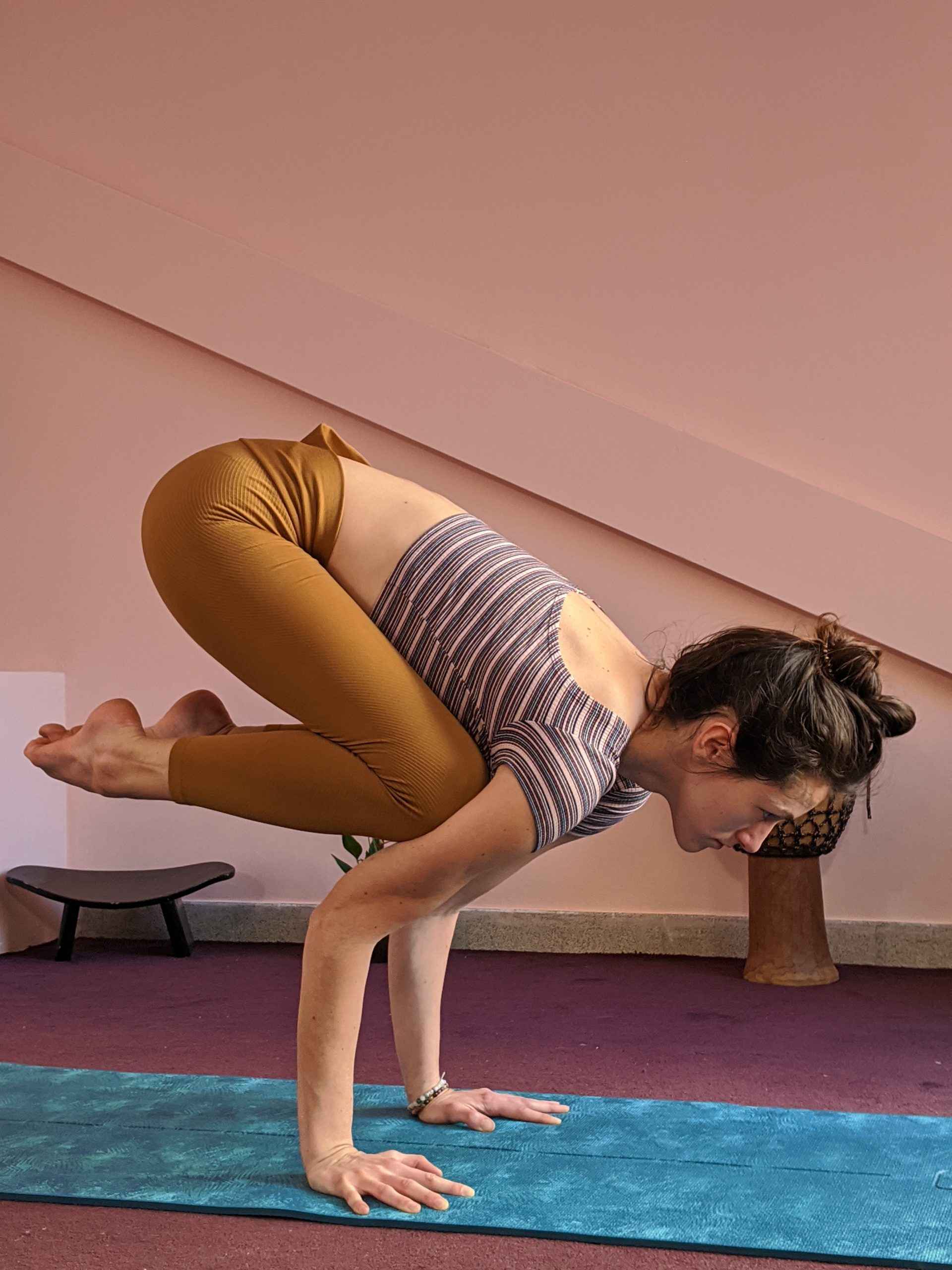 @paillettes pompettes 00000PORTRAIT_00000_BURST20200324160808567 yoga etirement paris