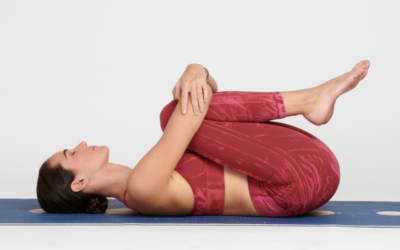 Étirement dos : 5 postures de yoga faciles ! 👌