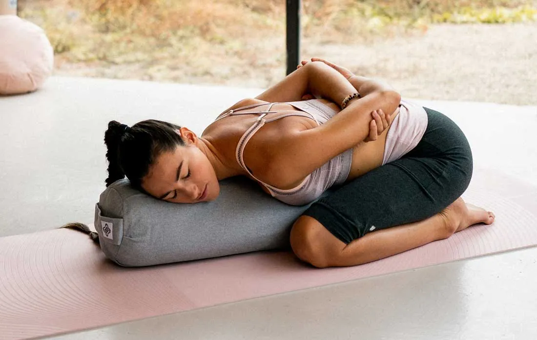 posture de l'enfant avec un zafu